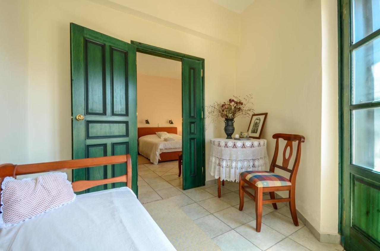 Apollon Hotel Naxos City Esterno foto